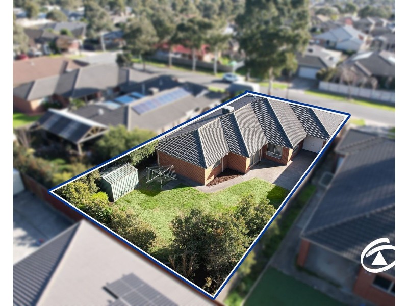 7 Howe Way, Cranbourne East VIC 3977