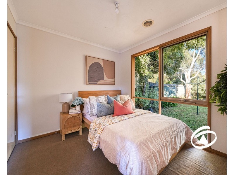25 Coolong Avenue, Berwick VIC 3806