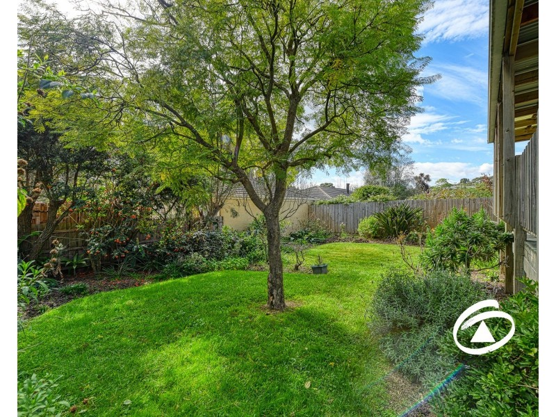 7 Valley View Crescent, Berwick VIC 3806