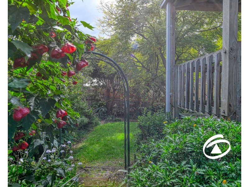 7 Valley View Crescent, Berwick VIC 3806