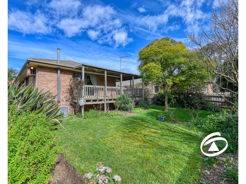 7 Valley View Crescent, Berwick VIC 3806