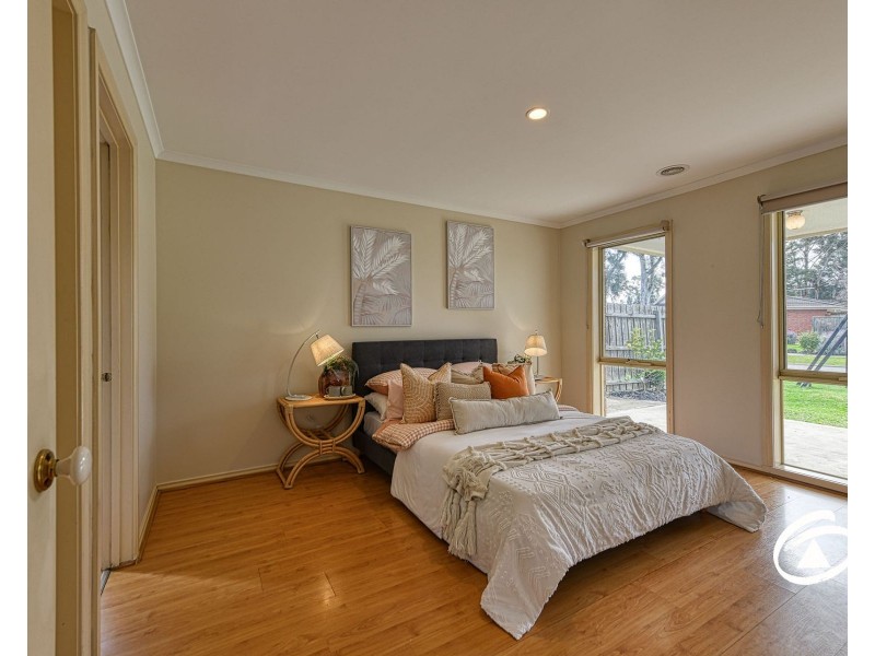 9 Alberta Way, Berwick VIC 3806