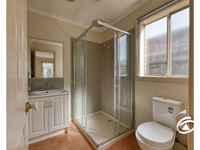 9 Alberta Way, Berwick VIC 3806