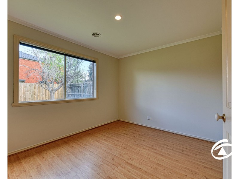 9 Alberta Way, Berwick VIC 3806