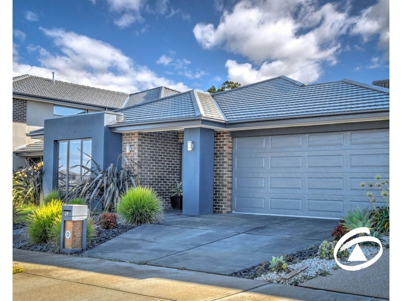 29 Statham View, Cranbourne West VIC 3977