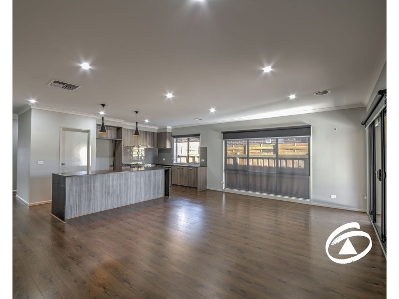 29 Statham View, Cranbourne West VIC 3977