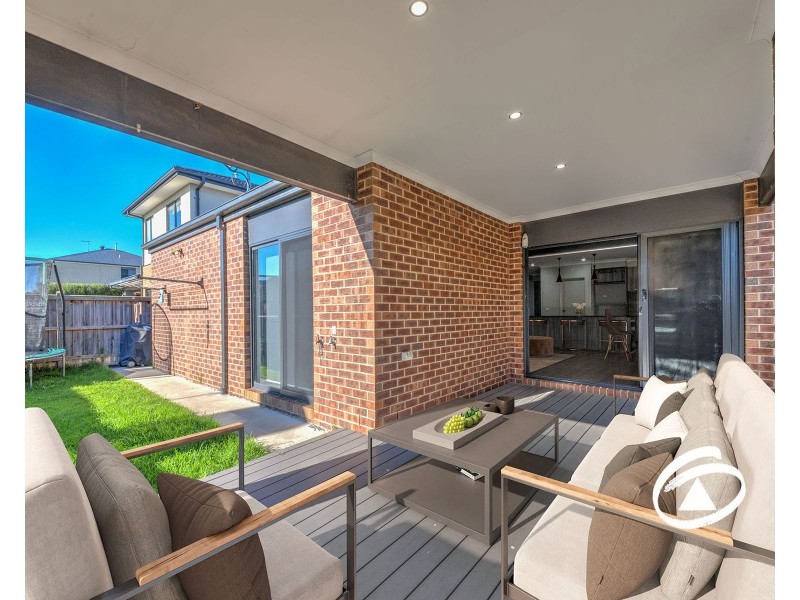 29 Statham View, Cranbourne West VIC 3977