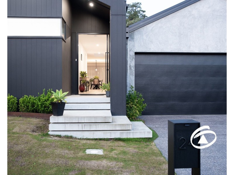 24 Oakrind Rise, Officer VIC 3809