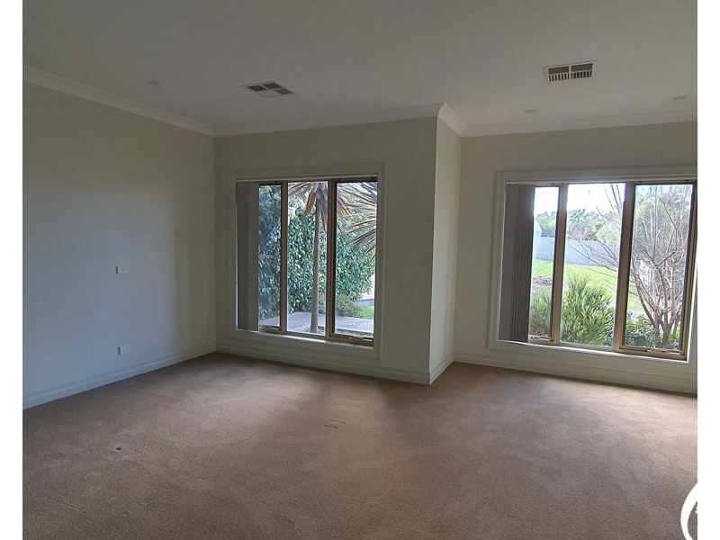 17 Avenview Drive, Narre Warren North VIC 3804