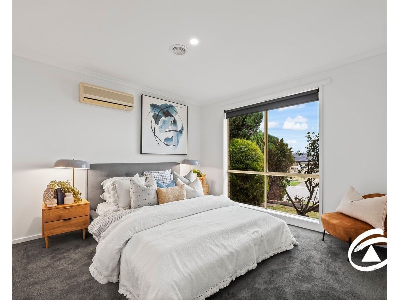 18 Jessica Drive, Hampton Park VIC 3976