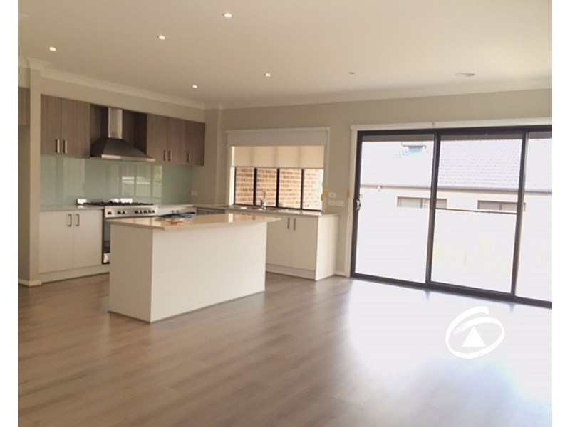 3 Leon Way, Pakenham VIC 3810