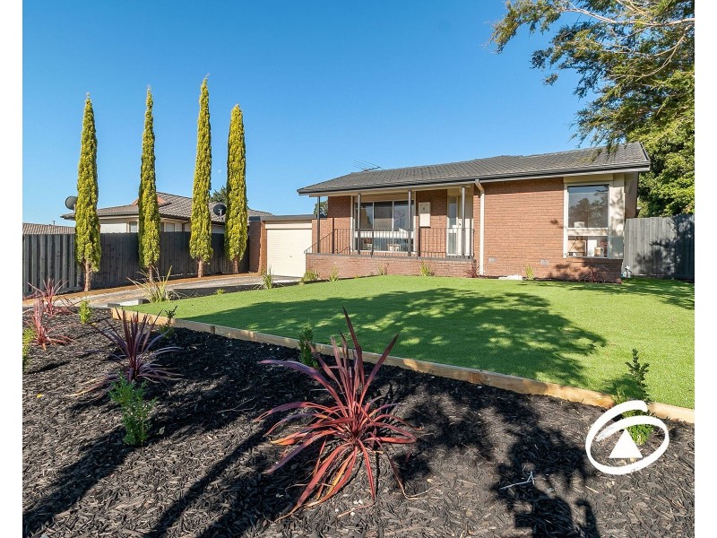 6 Castlecrag Close, Endeavour Hills VIC 3802