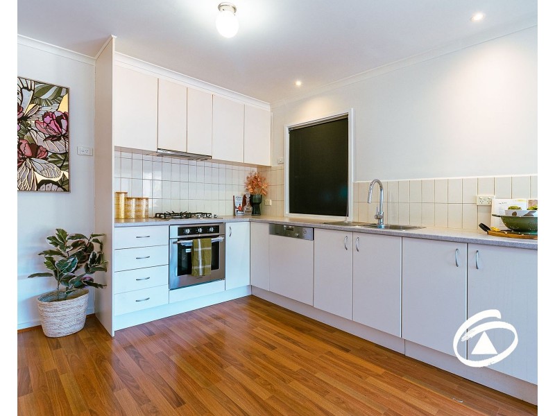 6 Castlecrag Close, Endeavour Hills VIC 3802