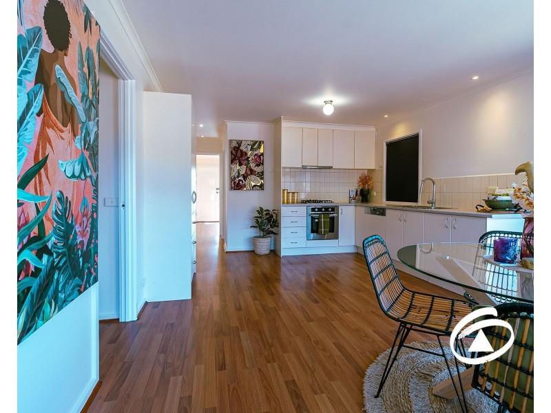 6 Castlecrag Close, Endeavour Hills VIC 3802