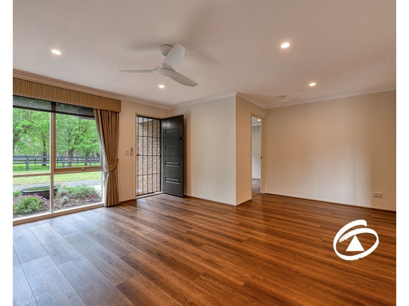 191 King Road, Harkaway VIC 3806