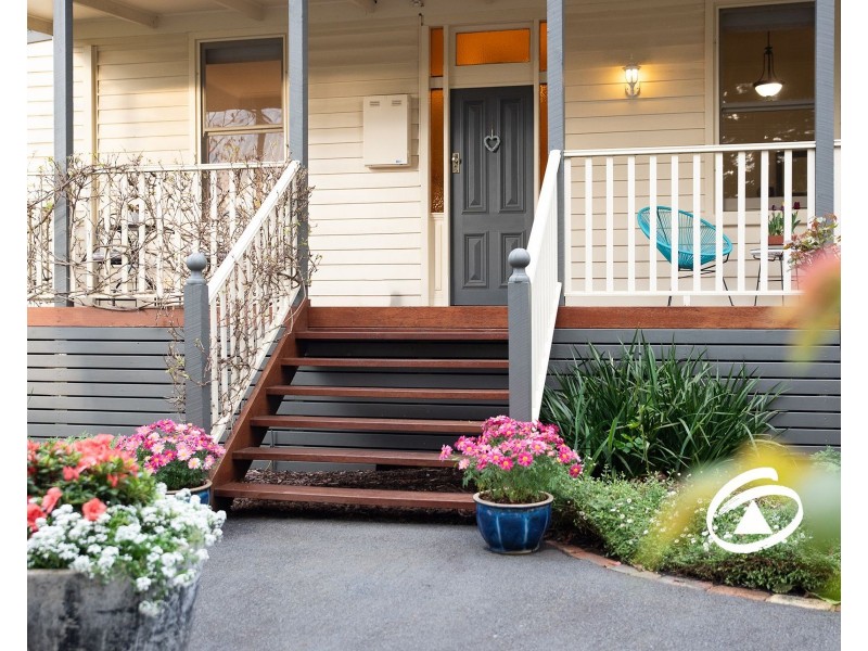 9 Memorial Avenue, Emerald VIC 3782