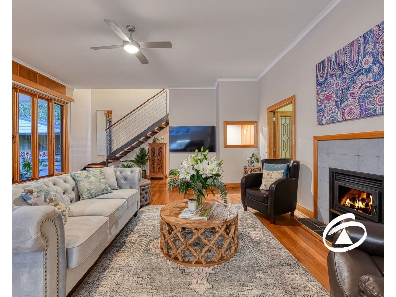 9 Memorial Avenue, Emerald VIC 3782