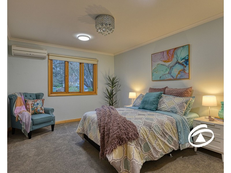 9 Memorial Avenue, Emerald VIC 3782