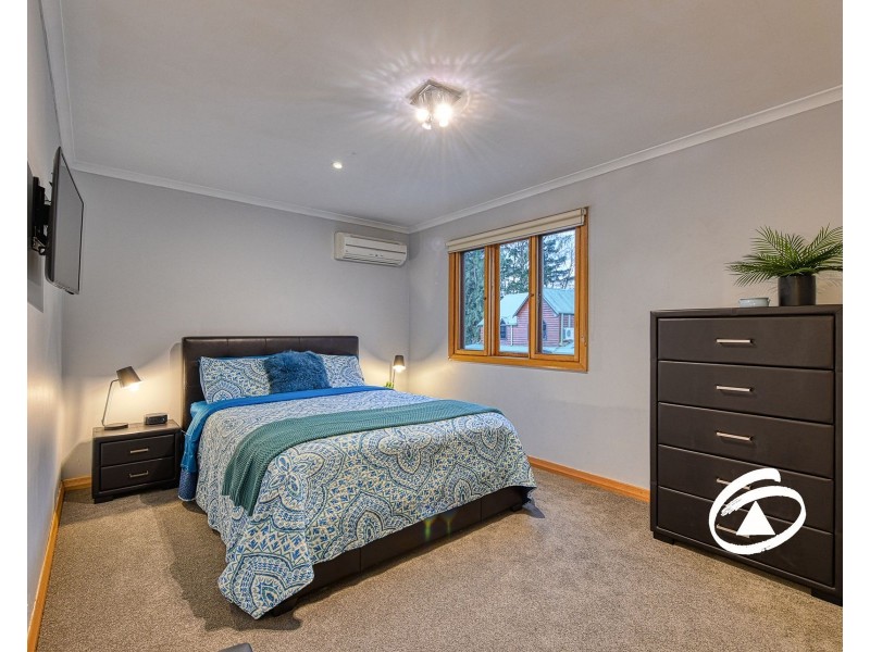 9 Memorial Avenue, Emerald VIC 3782
