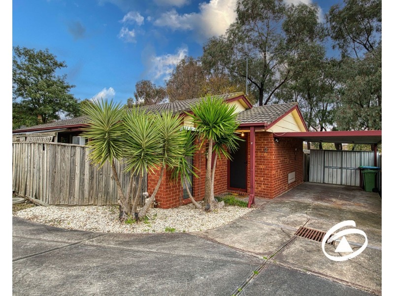 2/33 Amber Crescent, Narre Warren VIC 3805