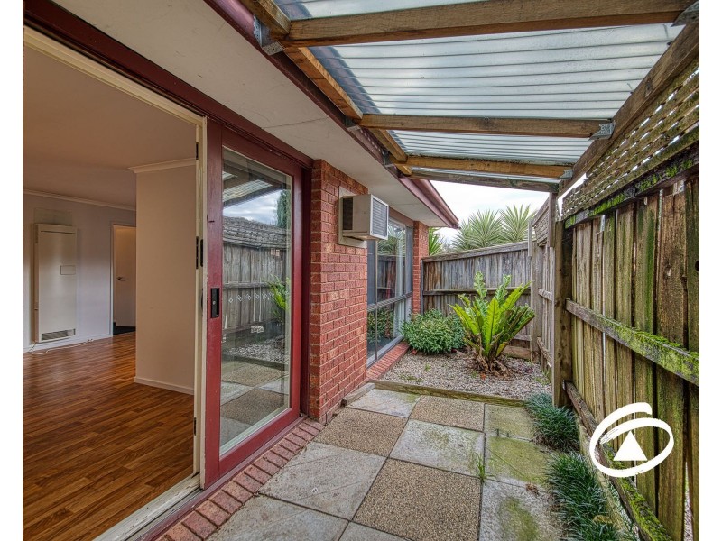 2/33 Amber Crescent, Narre Warren VIC 3805