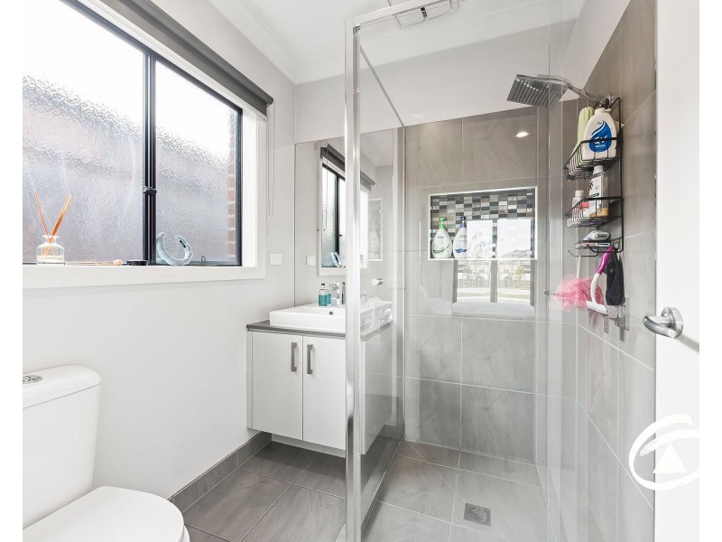 53 Moxham Drive, Clyde North VIC 3978