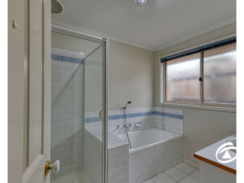 4 Hedley Court, Narre Warren VIC 3805