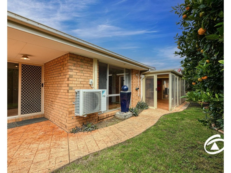 4 Hedley Court, Narre Warren VIC 3805