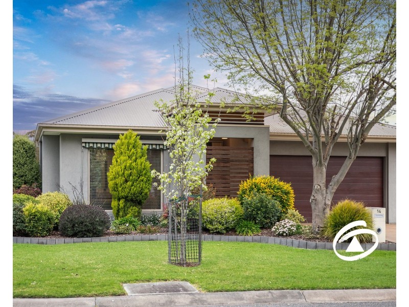 14 Algerd Way, Pakenham VIC 3810