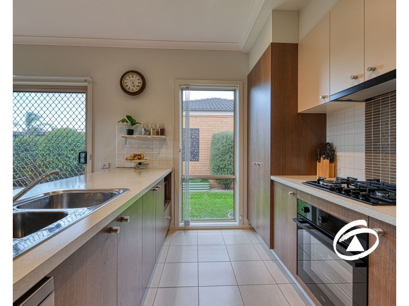 14 Algerd Way, Pakenham VIC 3810