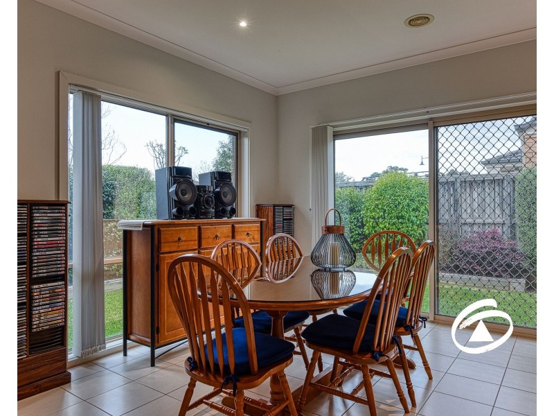 14 Algerd Way, Pakenham VIC 3810