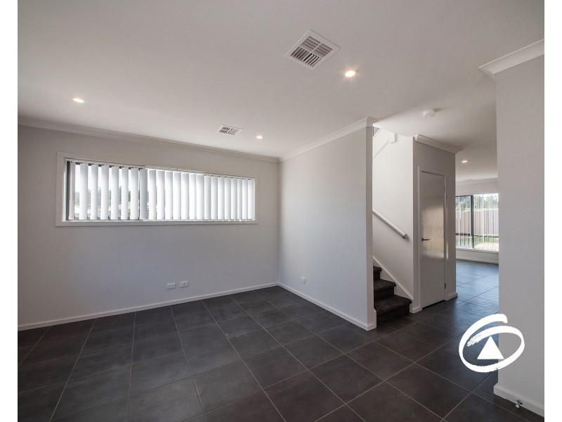 36 Renam Street, Pakenham VIC 3810