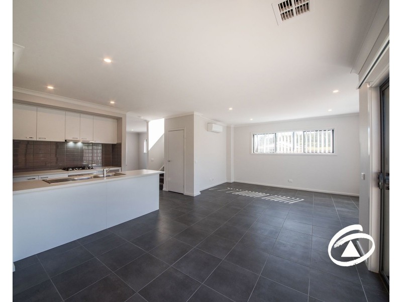 36 Renam Street, Pakenham VIC 3810