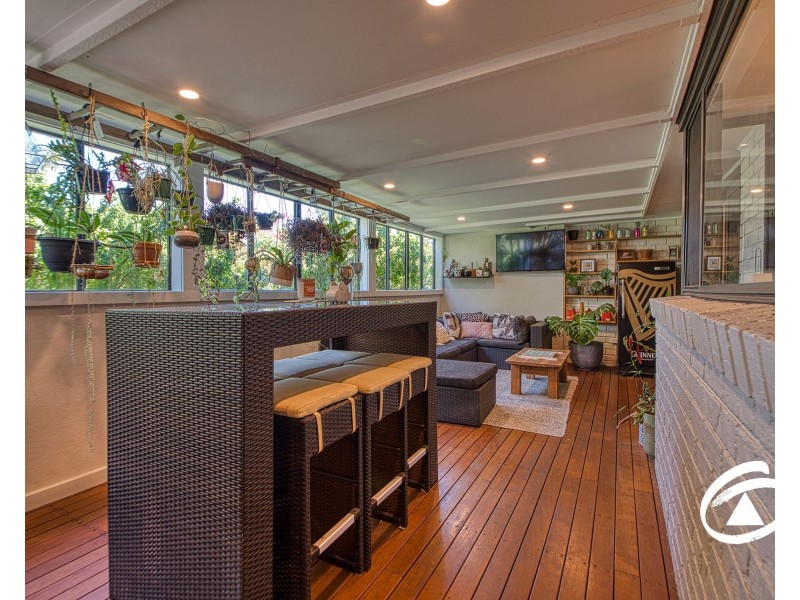 6 Lyndal Court, Berwick VIC 3806