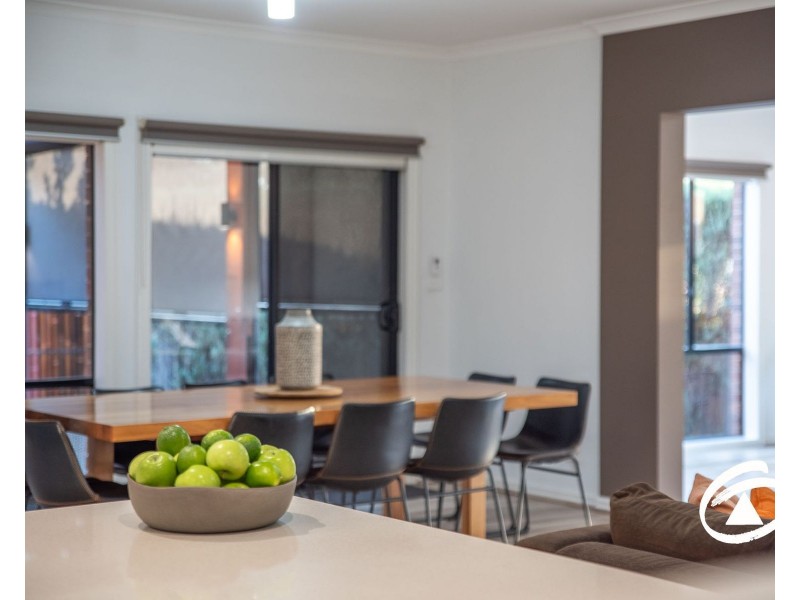 3 McCubbin Way, Berwick VIC 3806