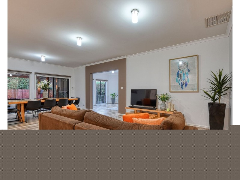 3 McCubbin Way, Berwick VIC 3806