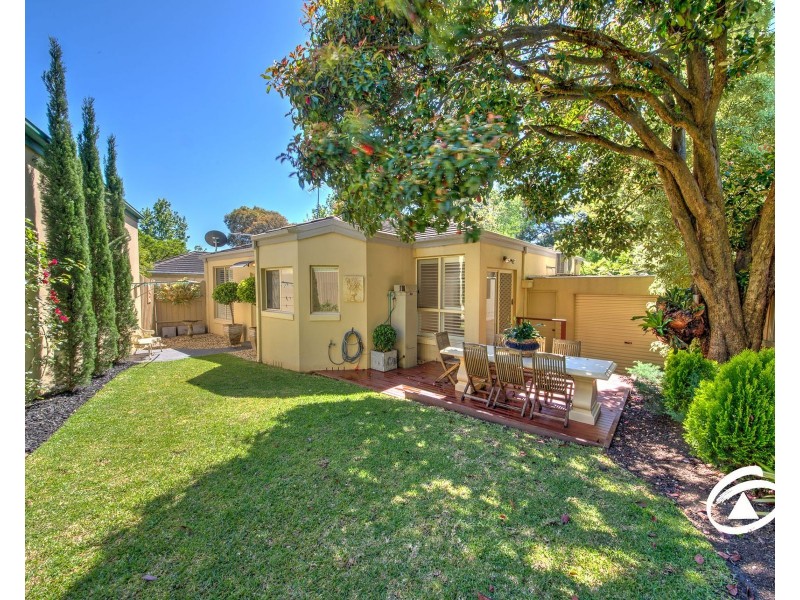 2/50 Peel Street, Berwick VIC 3806