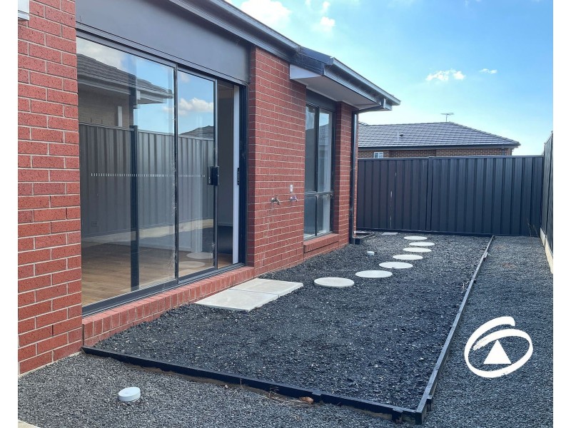 51 Tongs Boulevard, Clyde VIC 3978