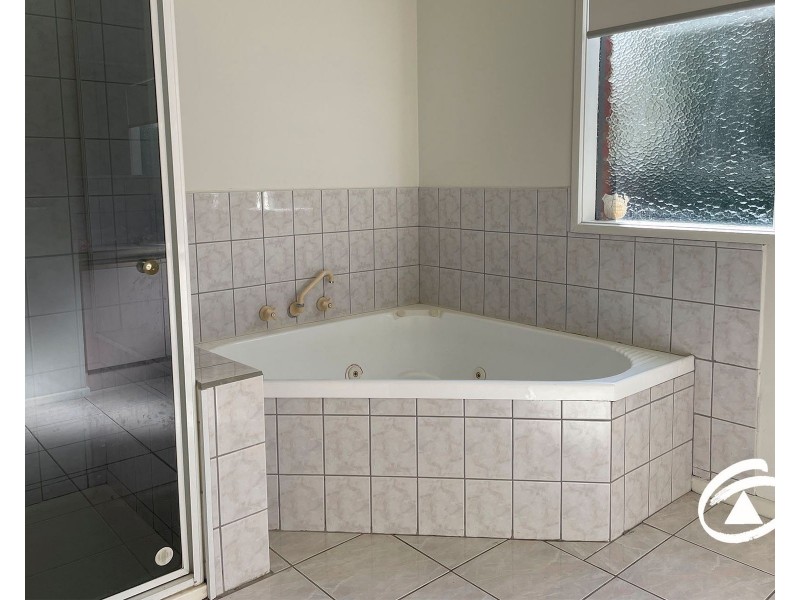 7 Shand Court, Berwick VIC 3806