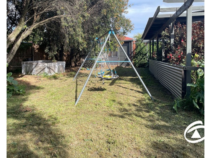 7 Shand Court, Berwick VIC 3806