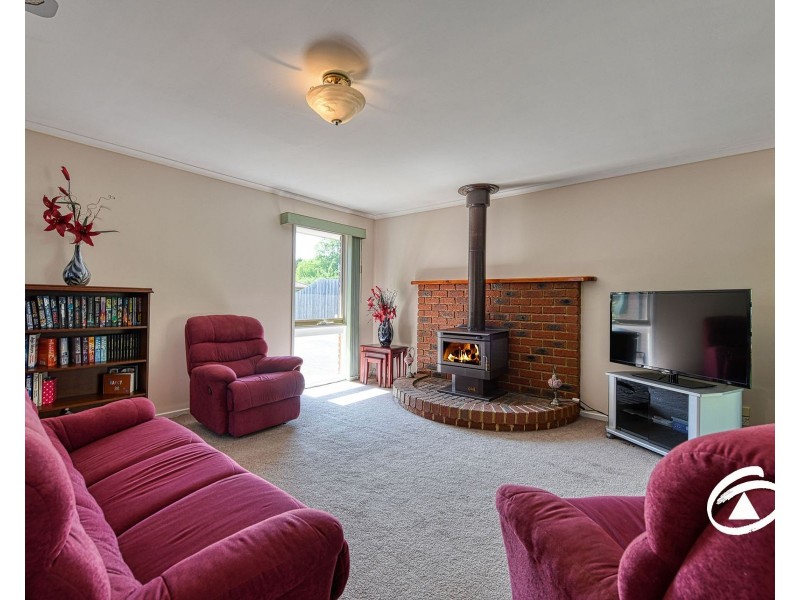 16 Ashfield Drive, Berwick VIC 3806