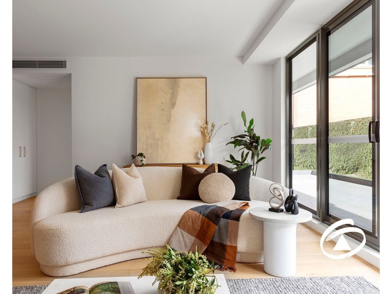 6/26 Langmore Lane, Berwick VIC 3806