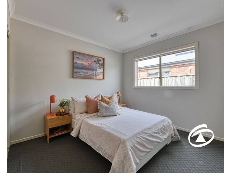 34 Denton Drive, Officer VIC 3809