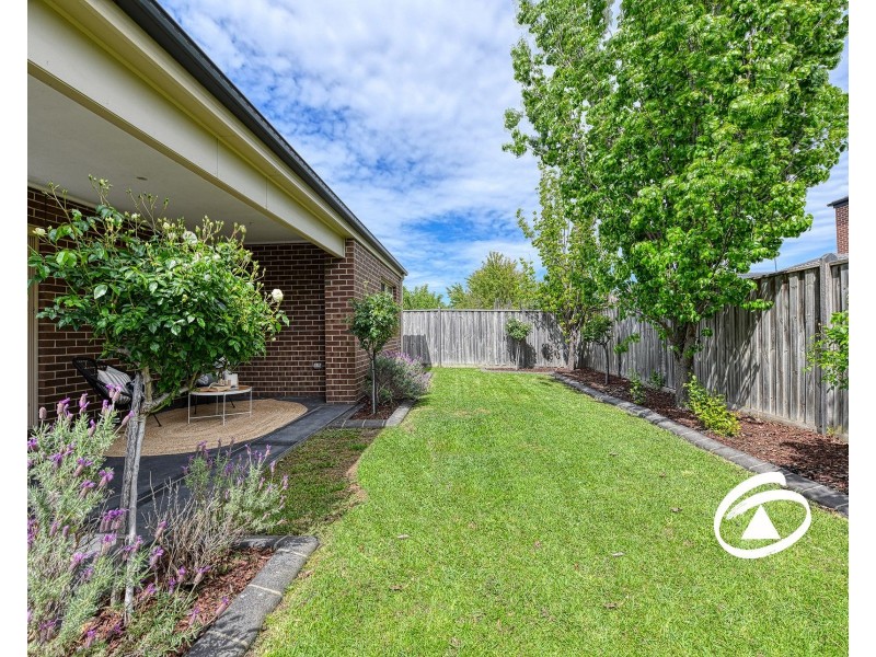 34 Denton Drive, Officer VIC 3809