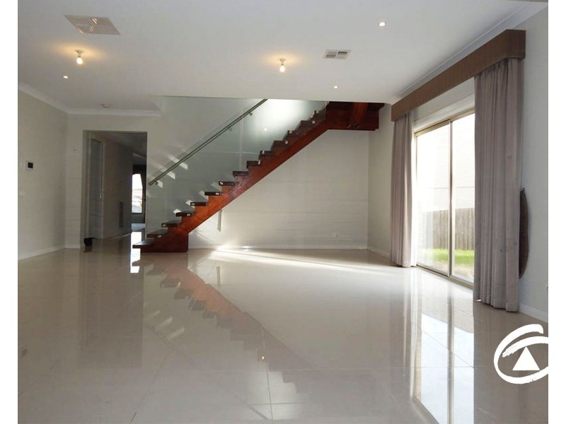 6 Eaglehawk Drive, Berwick VIC 3806