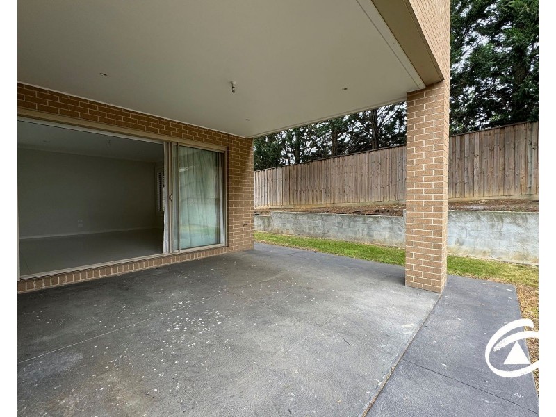 6 Eaglehawk Drive, Berwick VIC 3806