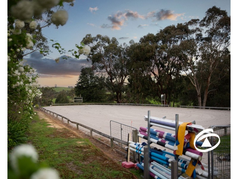 52 Patons Road, Macclesfield VIC 3782
