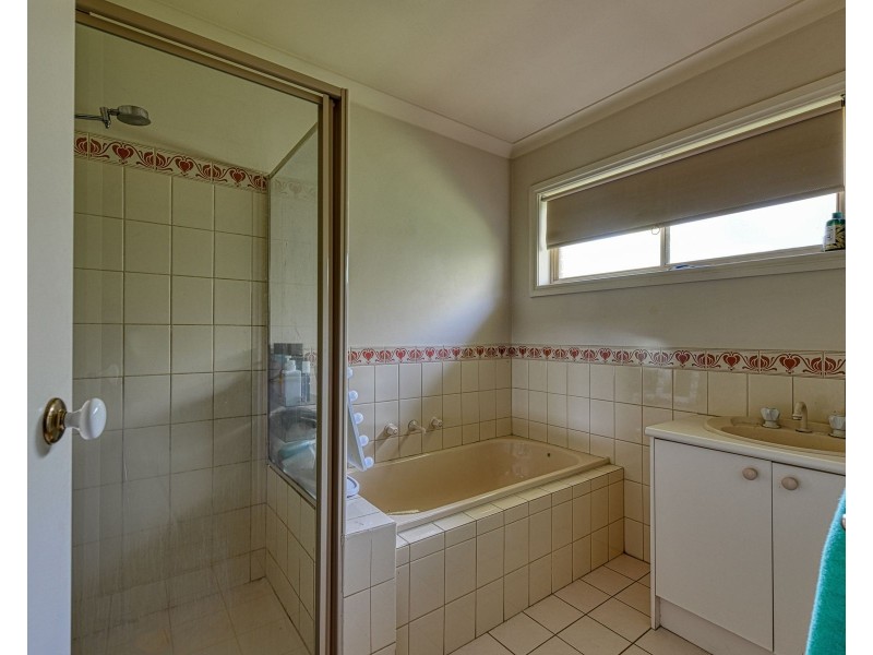 40 Pentland Drive, Narre Warren VIC 3805