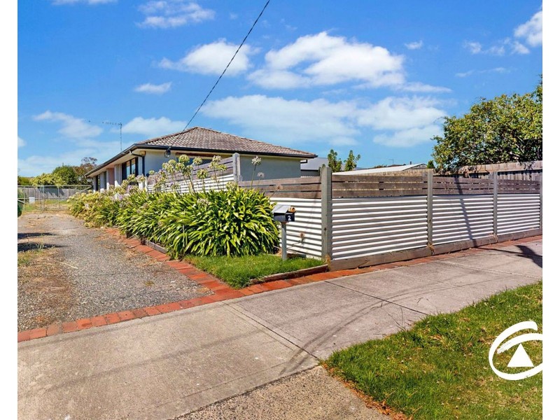 2 Sidney Street, Cranbourne VIC 3977