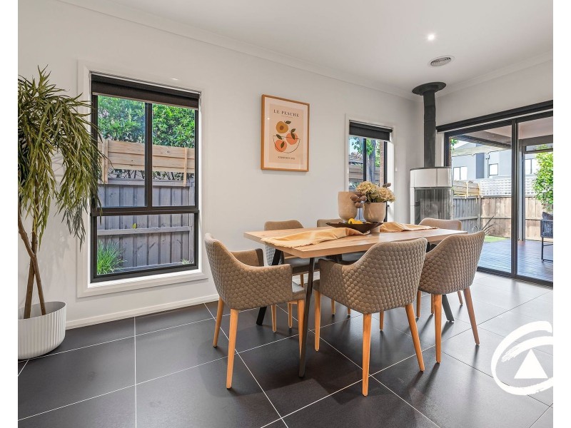 13 John Russell Road, Cranbourne West VIC 3977